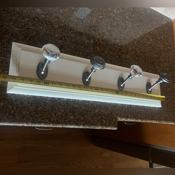 Multi Knob Hanging Hook Panel - Picture 2 of 9